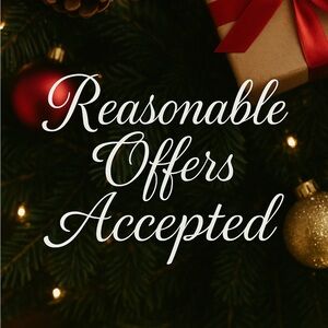Reasonable offers accepted. Bundle and Save. Happy Holidays! 🎄☃️❄️